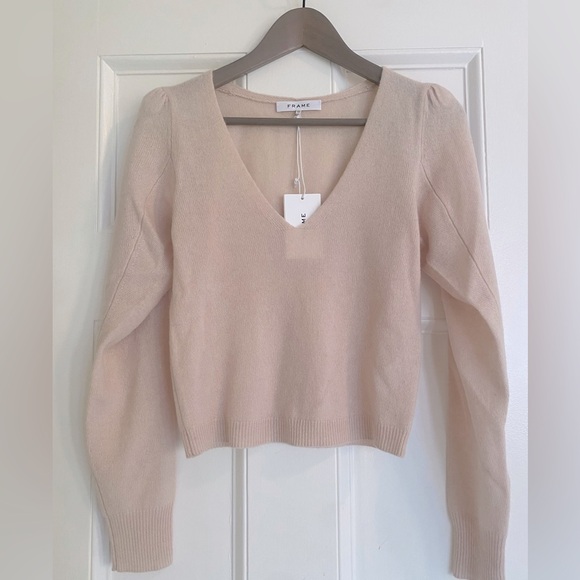 Frame 100% cashmere v-neck sweater, size XS - Picture 8 of 16